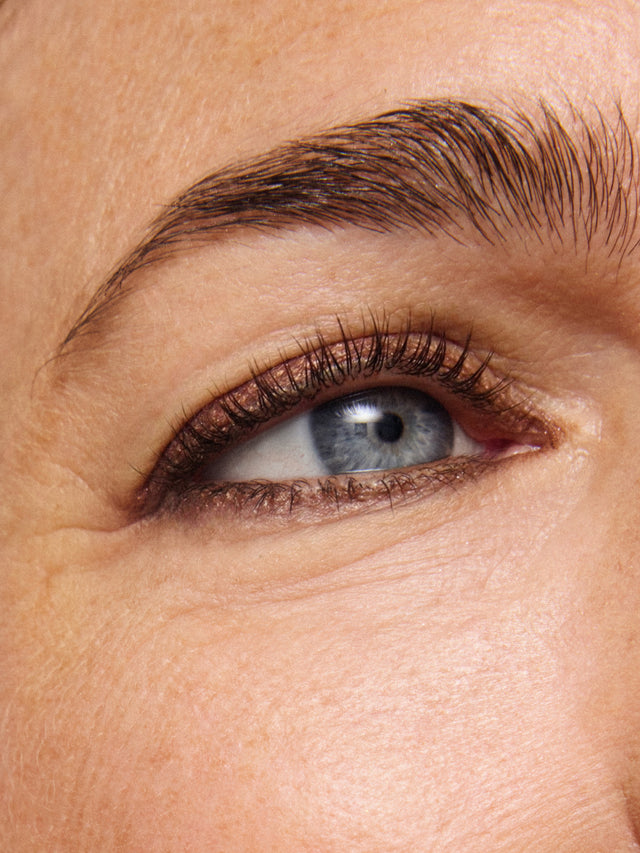 Thru Line Eye Essentials