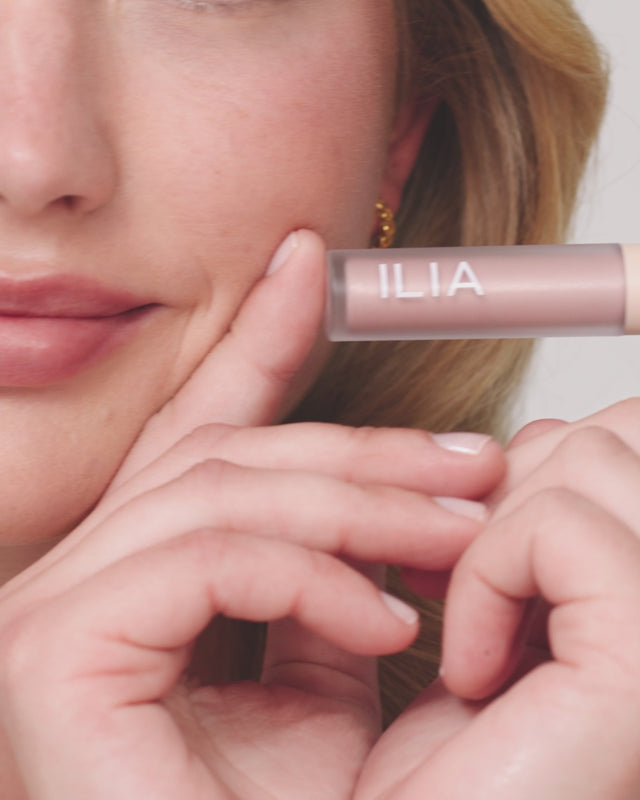 Liquid Powder Eye Tint video