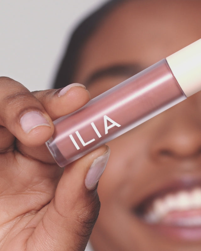 Liquid Powder Eye Tint video